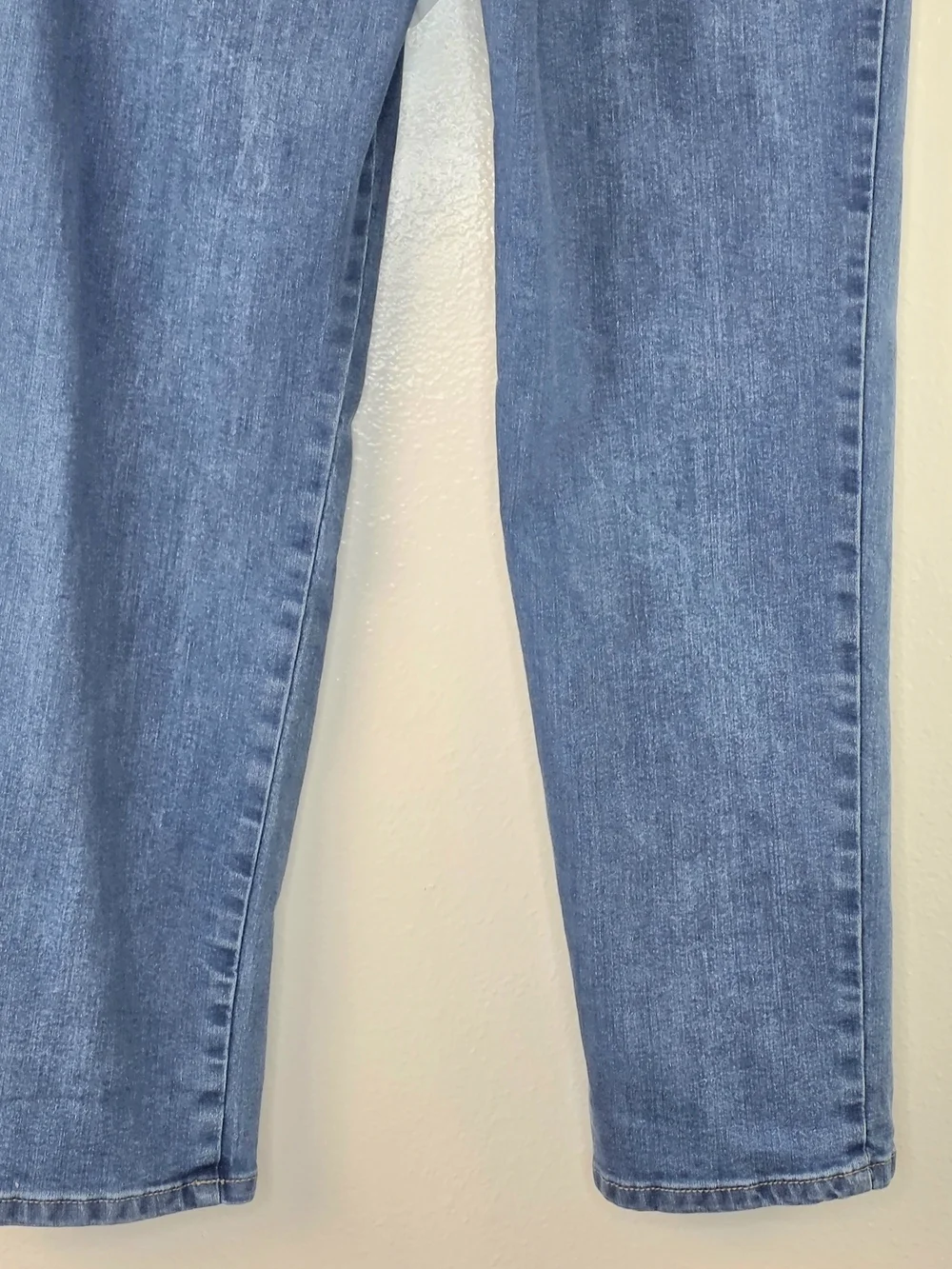 Gloria Vanderbilt Amanda High-Rise Blue Straight Leg Jeans Size 12